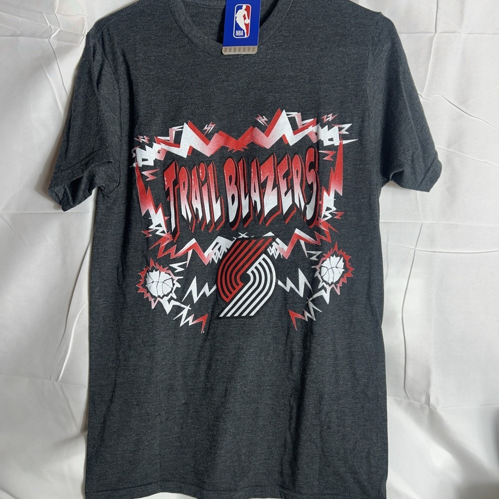 Trail Blazers T Shirt Size Small